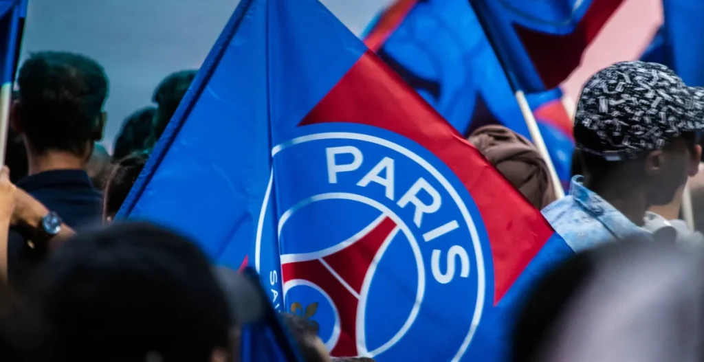 paris saint germain flag