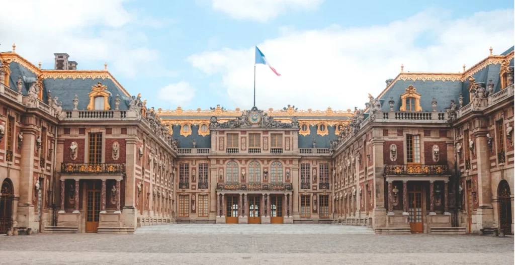 versailles palace entrance