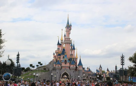 disneyland paris castle